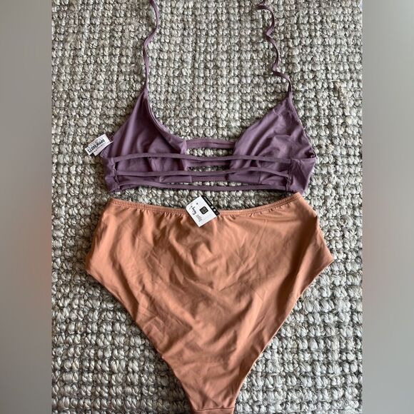 Nwt Dippin’ Daisy’s high waist lace up mocha bottom mauve purple top - Picture 2 of 2